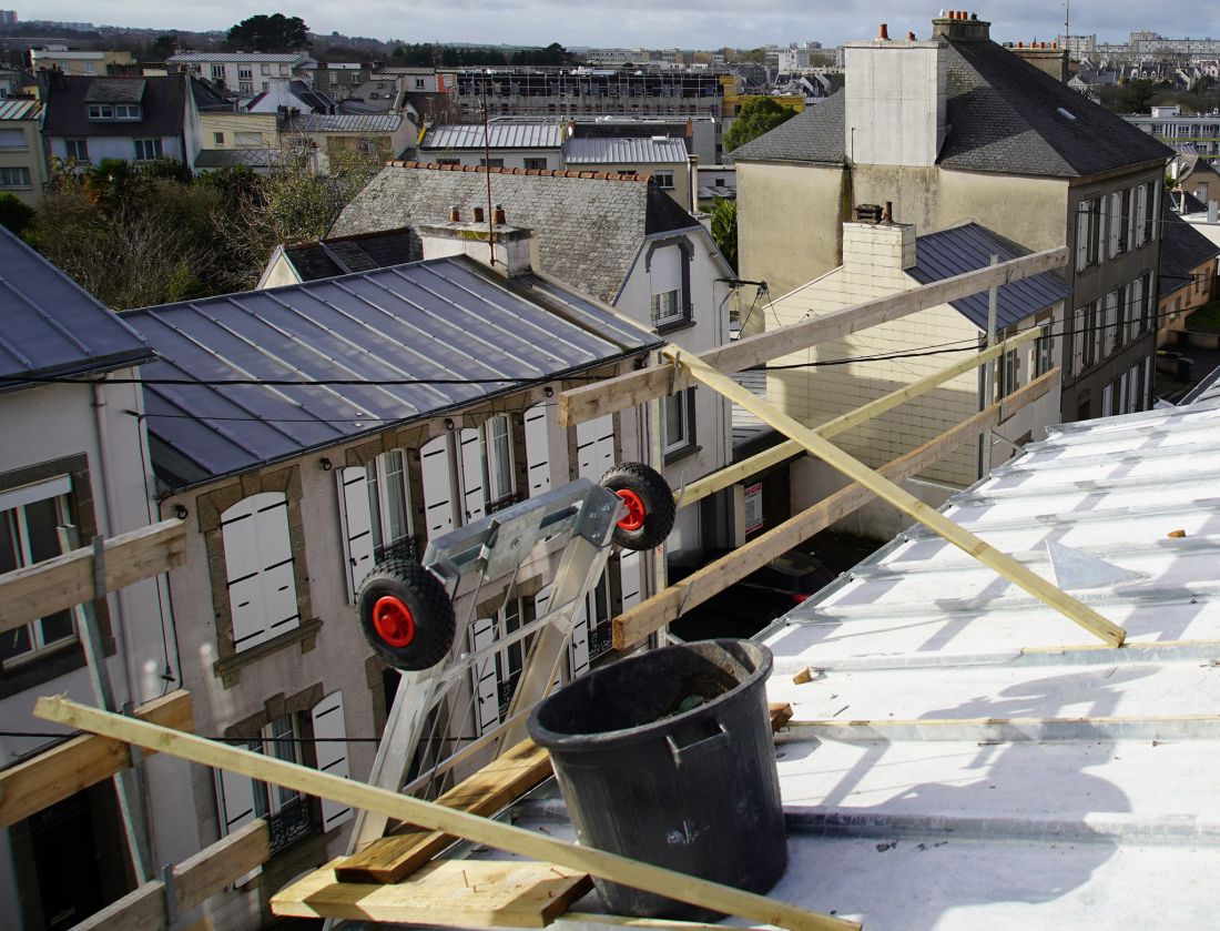 Rénovation de toiture zinc à Brest