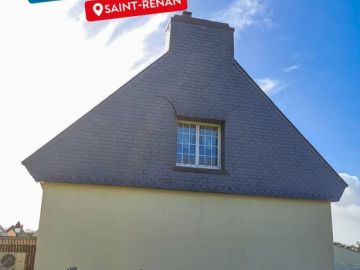 Direction Saint-Renan pour ce chantier réalisé par Fred et Kevin 👷

Création complète de couverture sur deux pignons :
ossature bois, pose d’ardoises et...