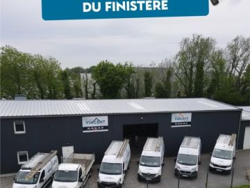 Direction les toits du Finistère ⚒️🚐

Une nouvelle journée démarre pour les équipes Couverture Vincent 👷‍♂️
Camions chargés, matériel prêt… cap sur les...
