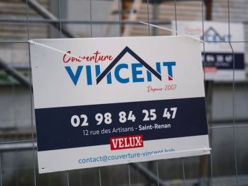 Faites vérifier votre toiture avant la prochaine tempête pour éviter de gros dégâts ! 🏠⛈️
Les intempéries approchent, ne laissez pas votre toit prendre...